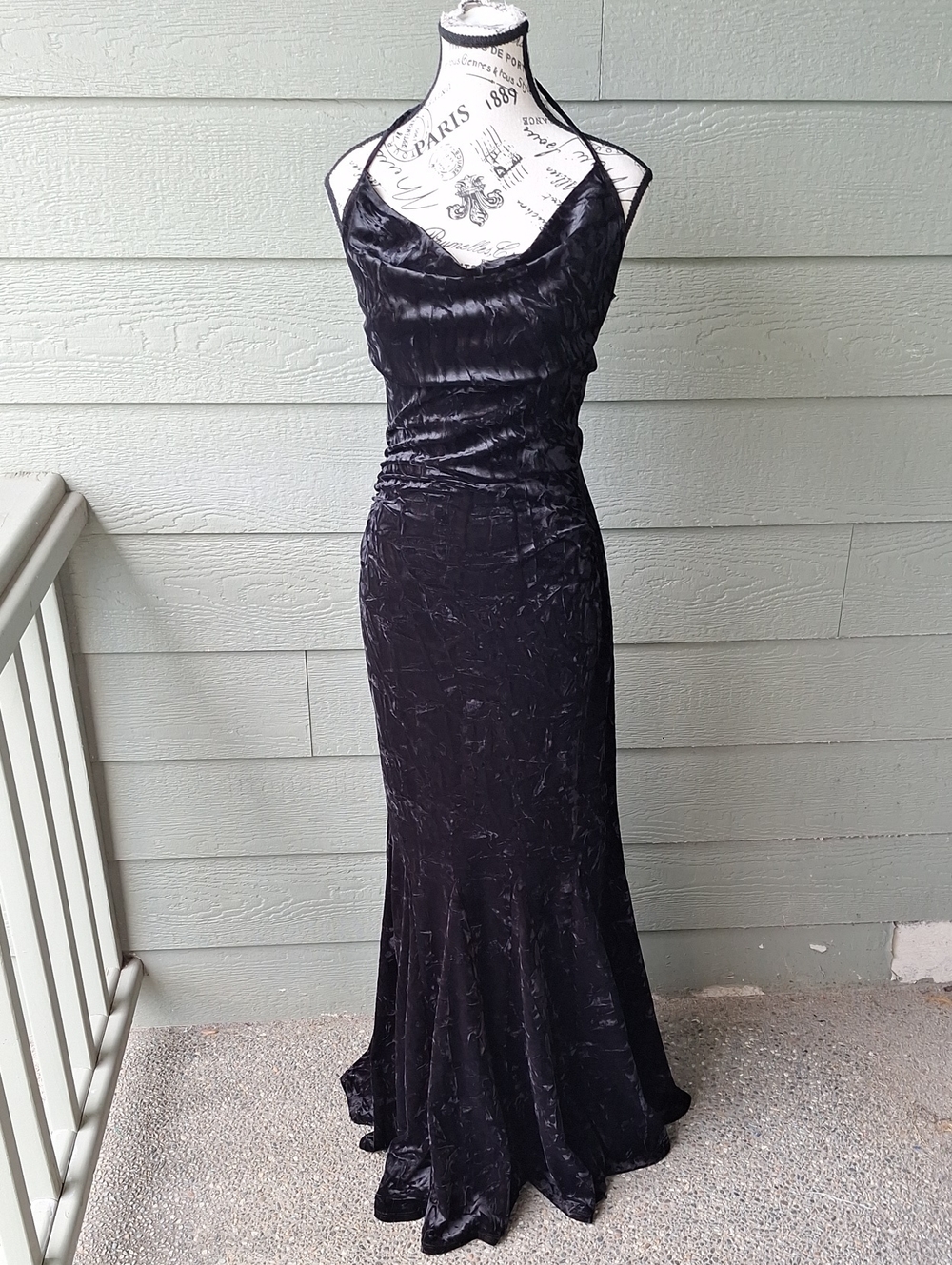 90s Le Château Crushed Black Velvet Halter Maxi Dress Goth Bridal Evening Size M